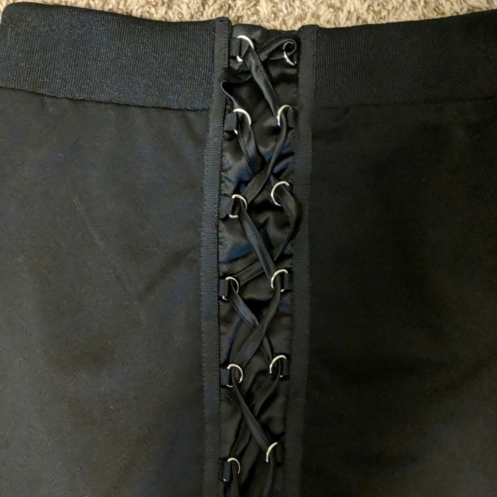 Two piece set - Picture 2 of 3